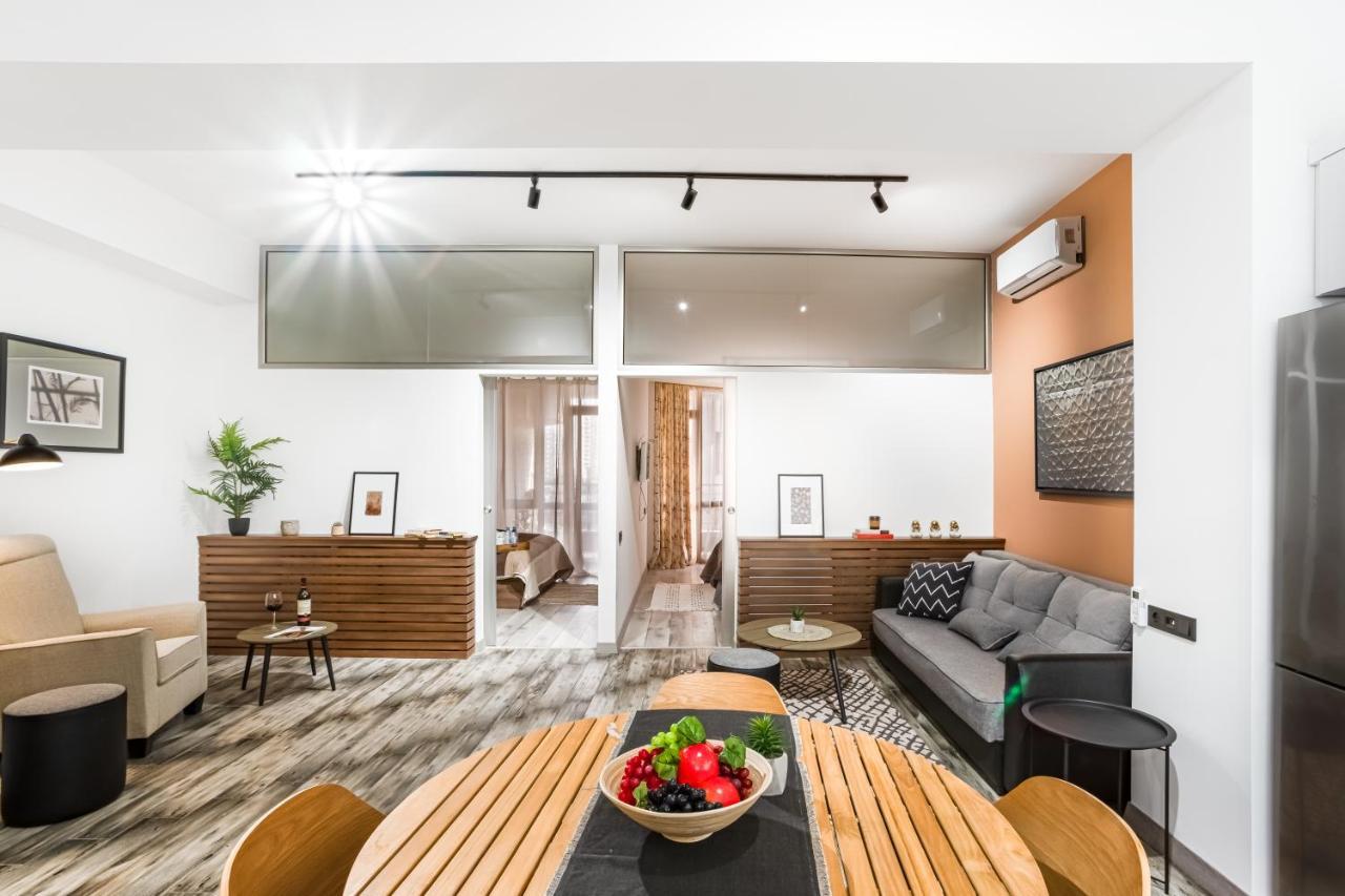 Hotelise I Gin Apartment Yerevan Bagian luar foto